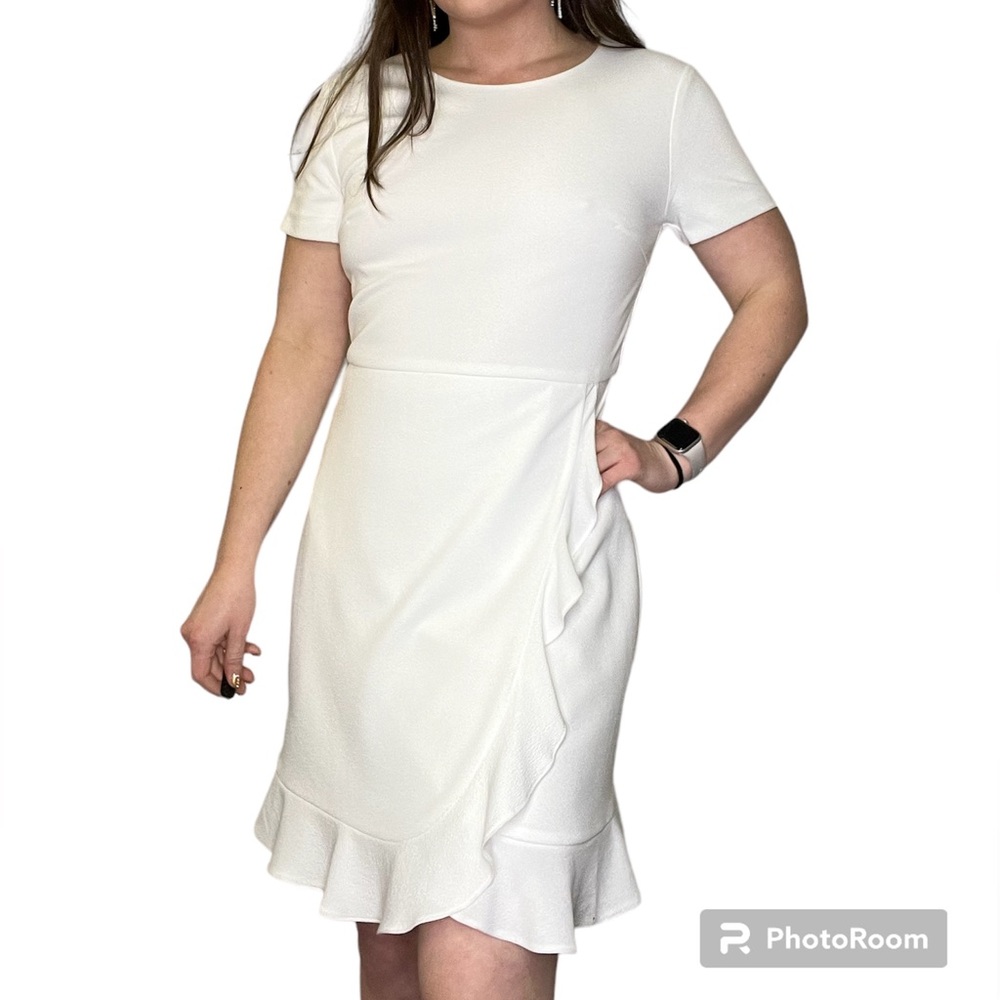 Molly Bracken Darby Dress White Short Sleeve Crossed Ruffled Hem Dress Size M